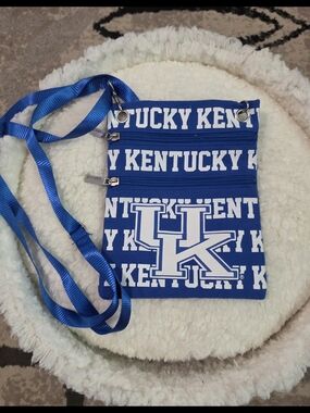 Robin Ruth Blue & White University of Kentucky Crossbody Bag
